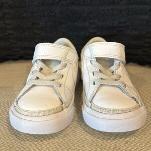 Toddler girls Nike Court Legacy size 6c